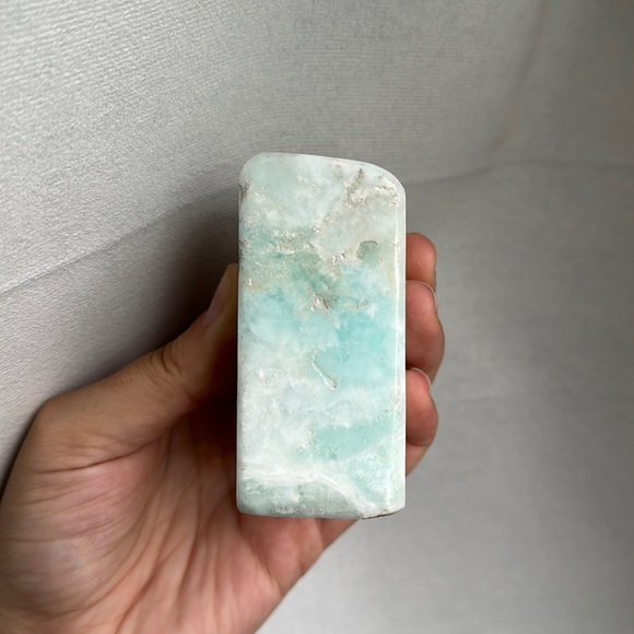 Caribbean Calcite Freeform #4 - Picture 2 of 7